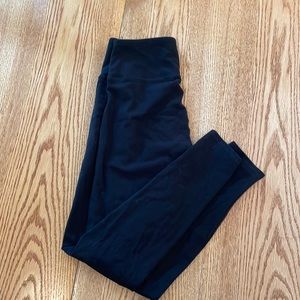 Hollister Ultra High Rise black leggings, size small.